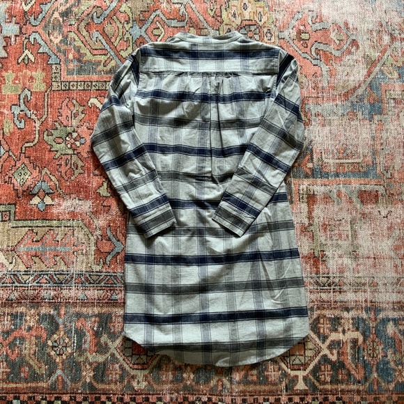 Bridge & Burn Ivy Light Grey Flannel Dress - Picture 3 of 3
